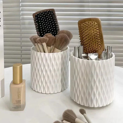 Rotating make-up brushes holder